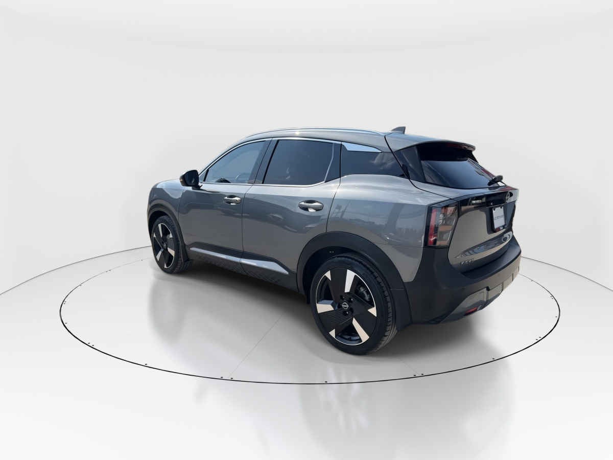2025 Nissan Kicks PLATINUM 2.0 CVT